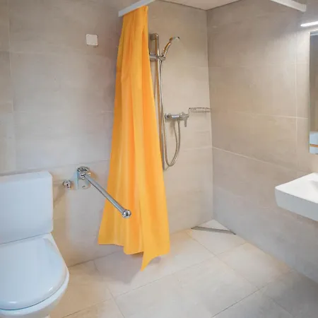 Ora Lakeview Bei Interlaken فندق نيدريد