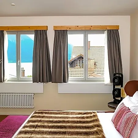 Ora Lakeview Bei Interlaken نيدريد