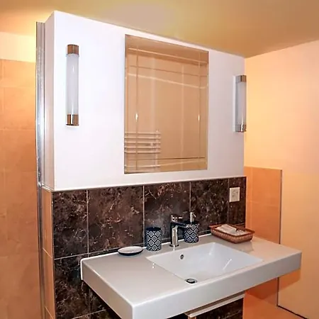 Ora Lakeview Bei Interlaken فندق 3*