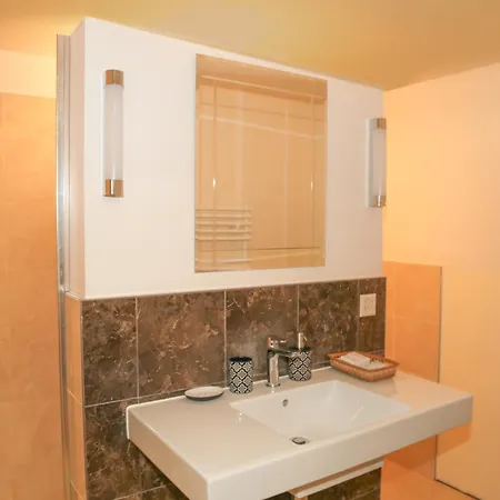 Lakeview Bei Interlaken Hotel