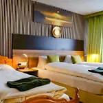 Hotel Ora Lakeview Bei Interlaken